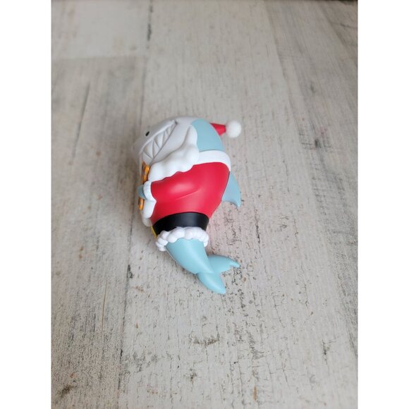 Hallmark toothsome tidings shark Santa Claus ornament Xmas - Picture 4 of 6
